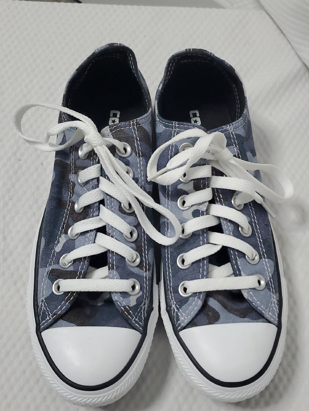 NEW Converse Sneakers Blue Camo - 7 (Women's) or 5 (Men's)